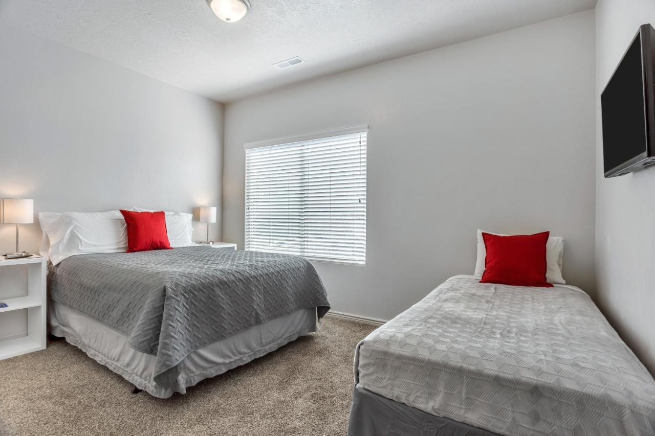 Spacious & New Guesthouse In Orem/Provo Room photo