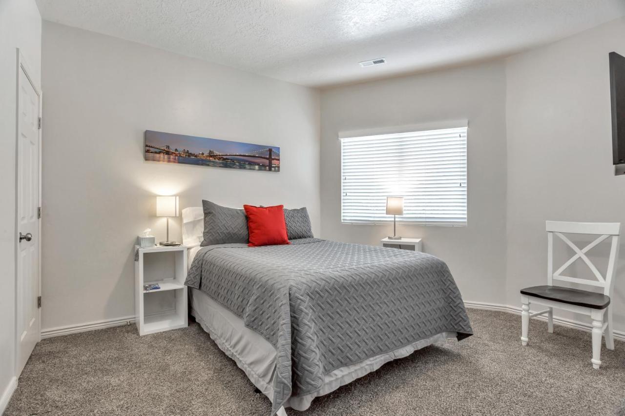 Spacious & New Guesthouse In Orem/Provo Room photo