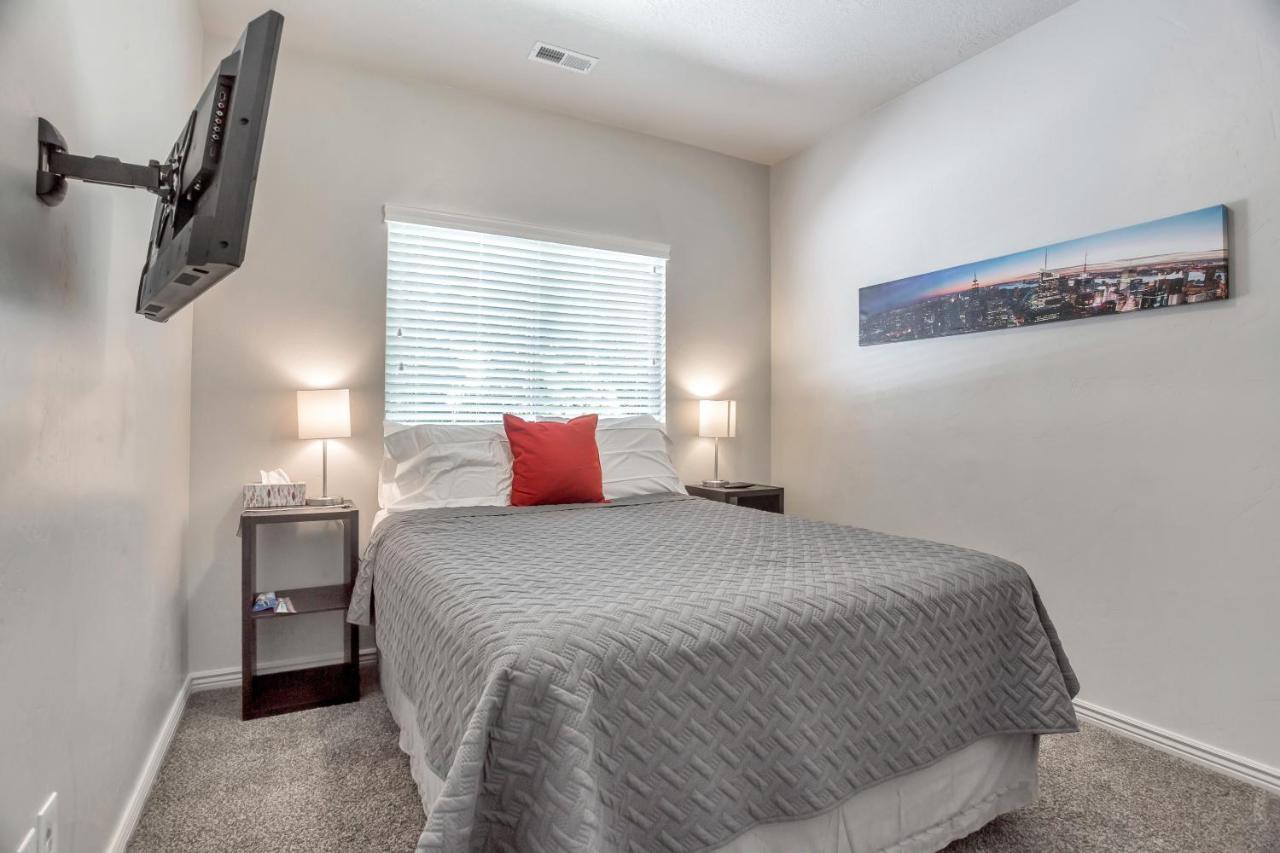 Spacious & New Guesthouse In Orem/Provo Room photo